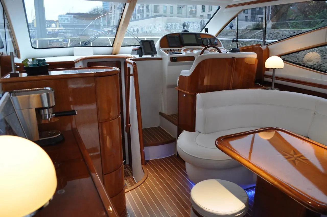 Luxus Yacht Lady Jane City Uberseestadt Hotel Bremen 0*,  Germany